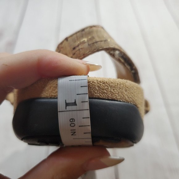 Vionic Sandals 9 Women 44 Amber Cork Beaded Arch Support Comfort Shoes Beige - Picture 9 of 9